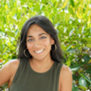 Meet your Posher, Desiree